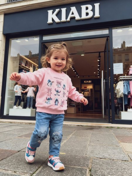 من شركة kiabi أطقم بناتي