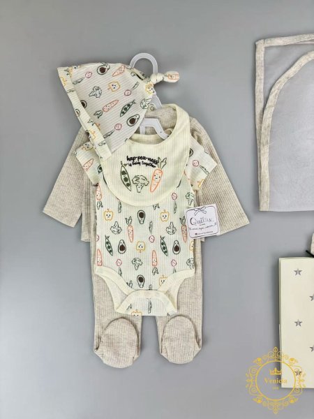 طقم مستشفى 5 قطع ولادي/ بناتي مع كيس هدايا