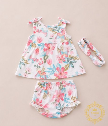 طقم بناتي Carter's  مع بندانة