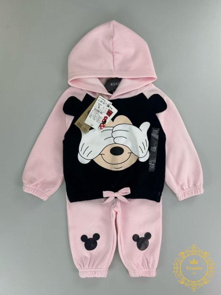 طقم ميكي ماوس من kiabi